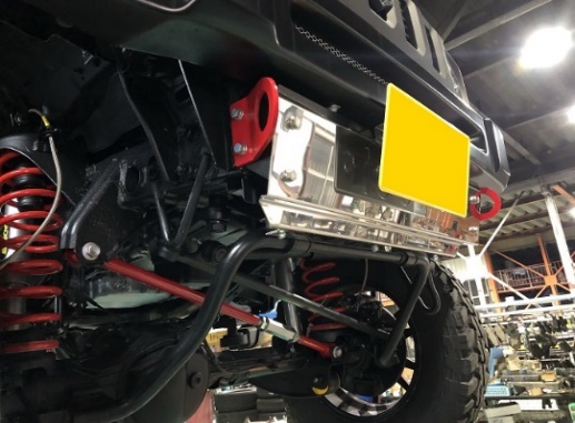 スキッドプレート用牽引フック